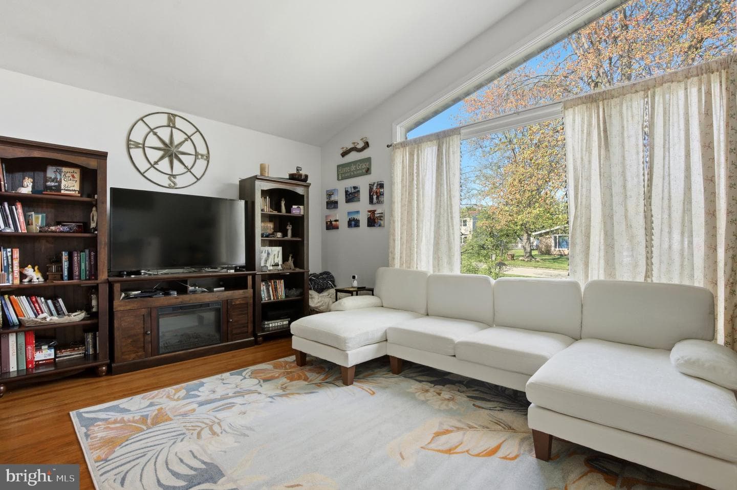 623 Gawain Road photo 2