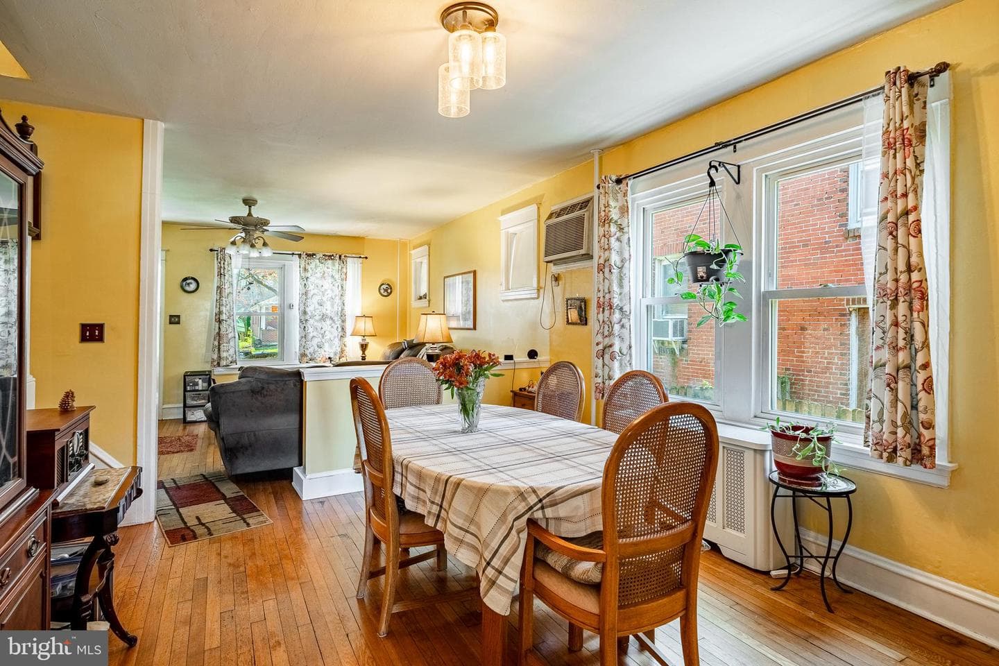 1703 Powell Street photo 5
