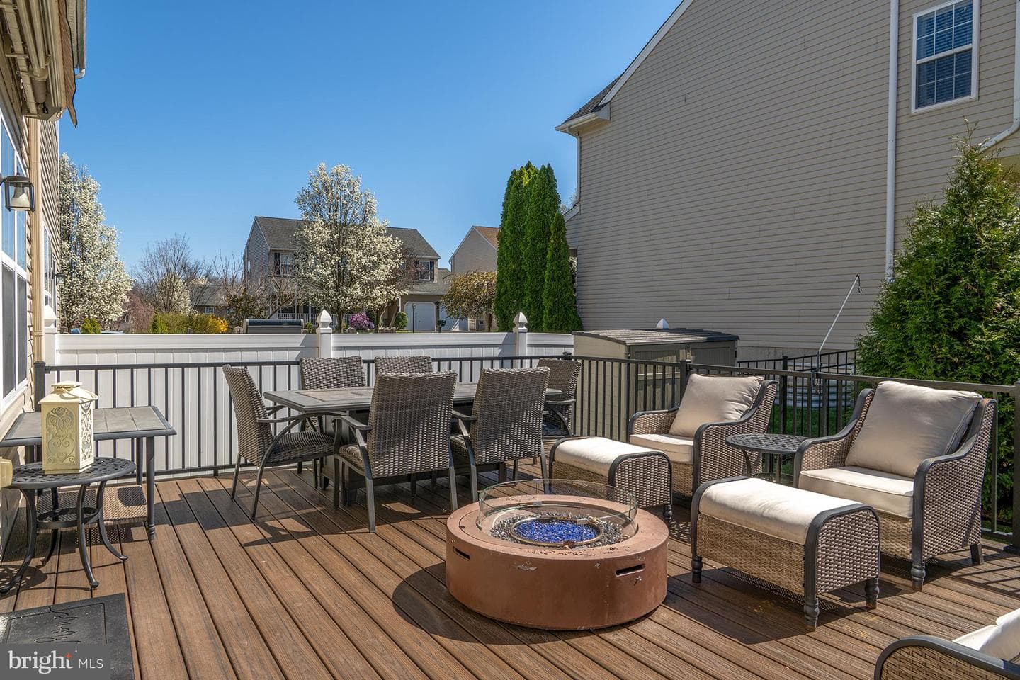 202 Holbrook Lane photo 28