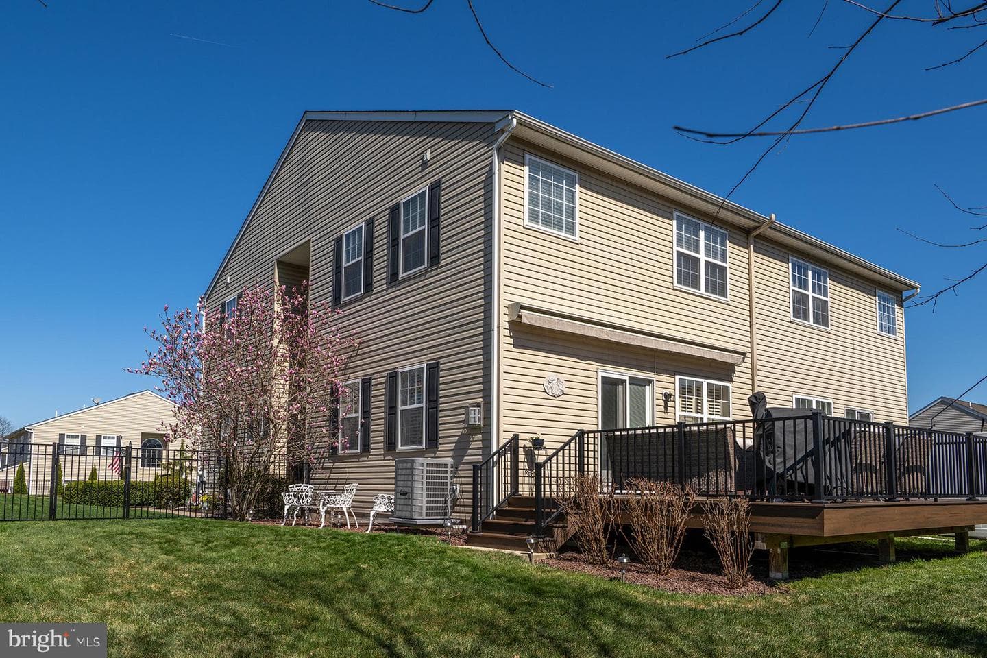 202 Holbrook Lane photo 30