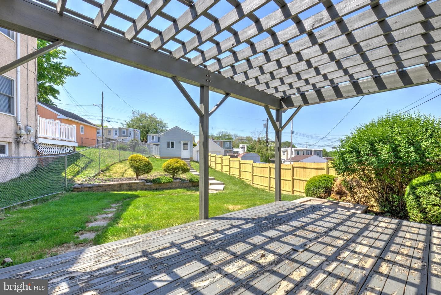 461 W 11th Avenue photo 33