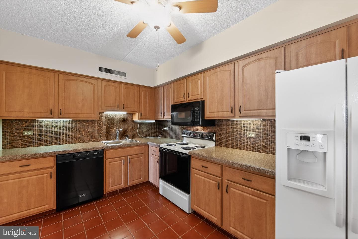 20724 Valley Forge Circle #724 photo 18