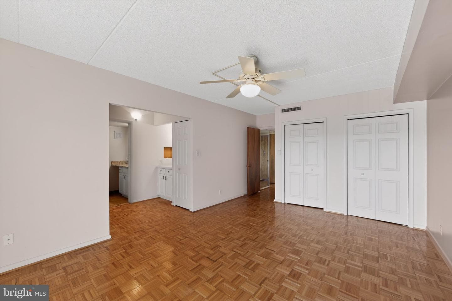 20724 Valley Forge Circle #724 photo 24