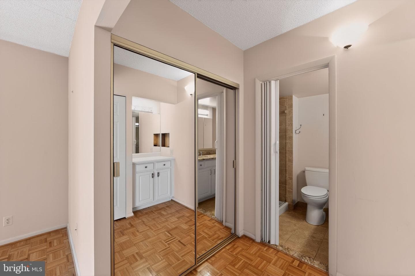 20724 Valley Forge Circle #724 photo 27