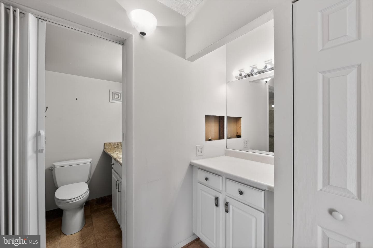 20724 Valley Forge Circle #724 photo 28