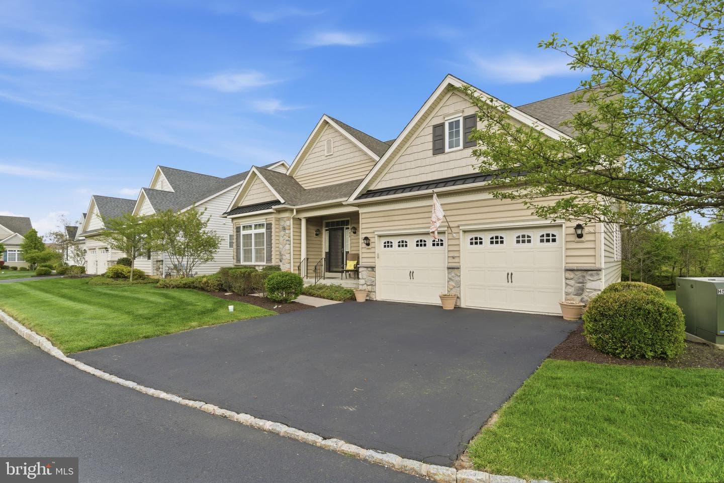 126 Bayhill Drive photo 46