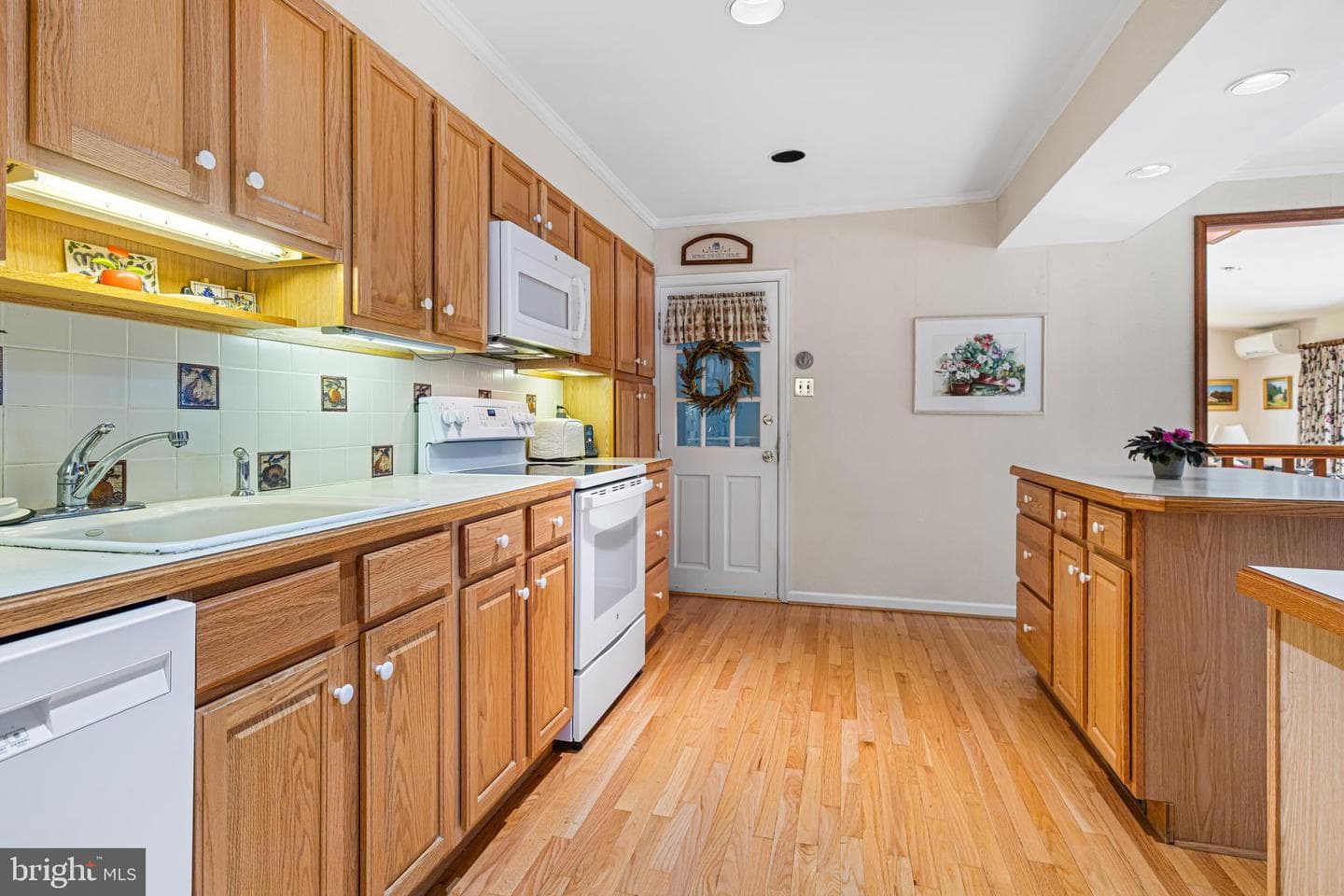 1036 Kipling Road photo 11