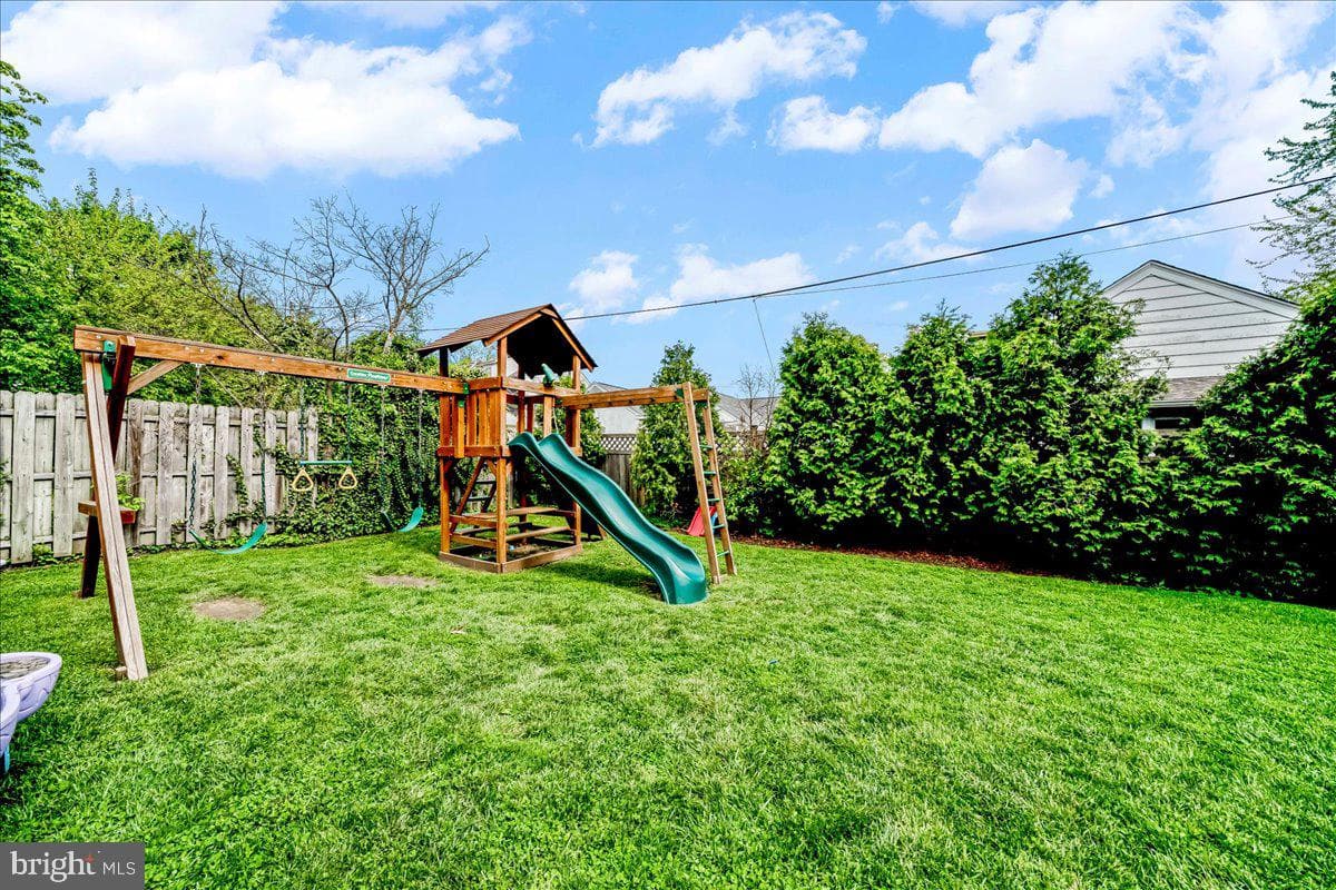 308 Chestnut Avenue photo 25