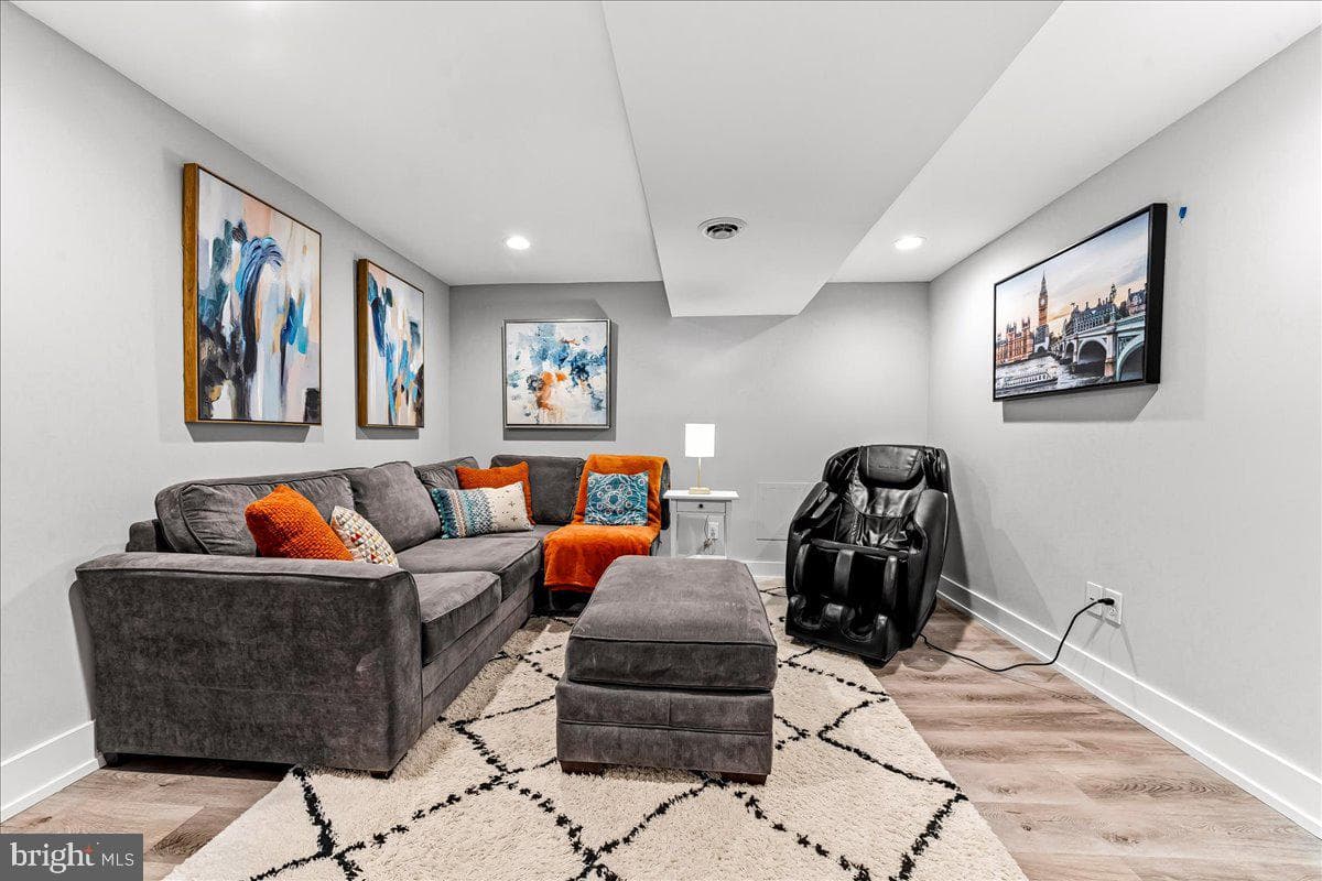 308 Chestnut Avenue photo 48