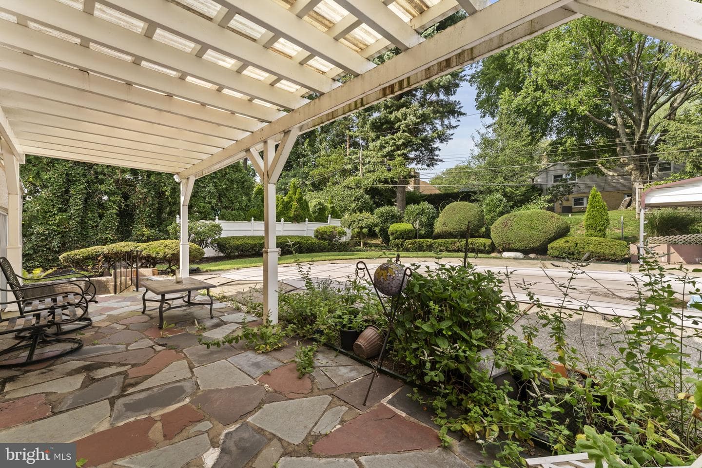 209 Windsor Avenue photo 42