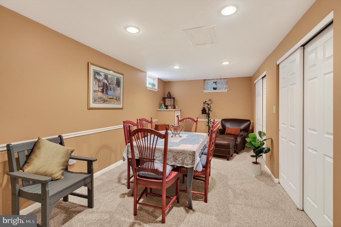 192 Providence Lane photo 46