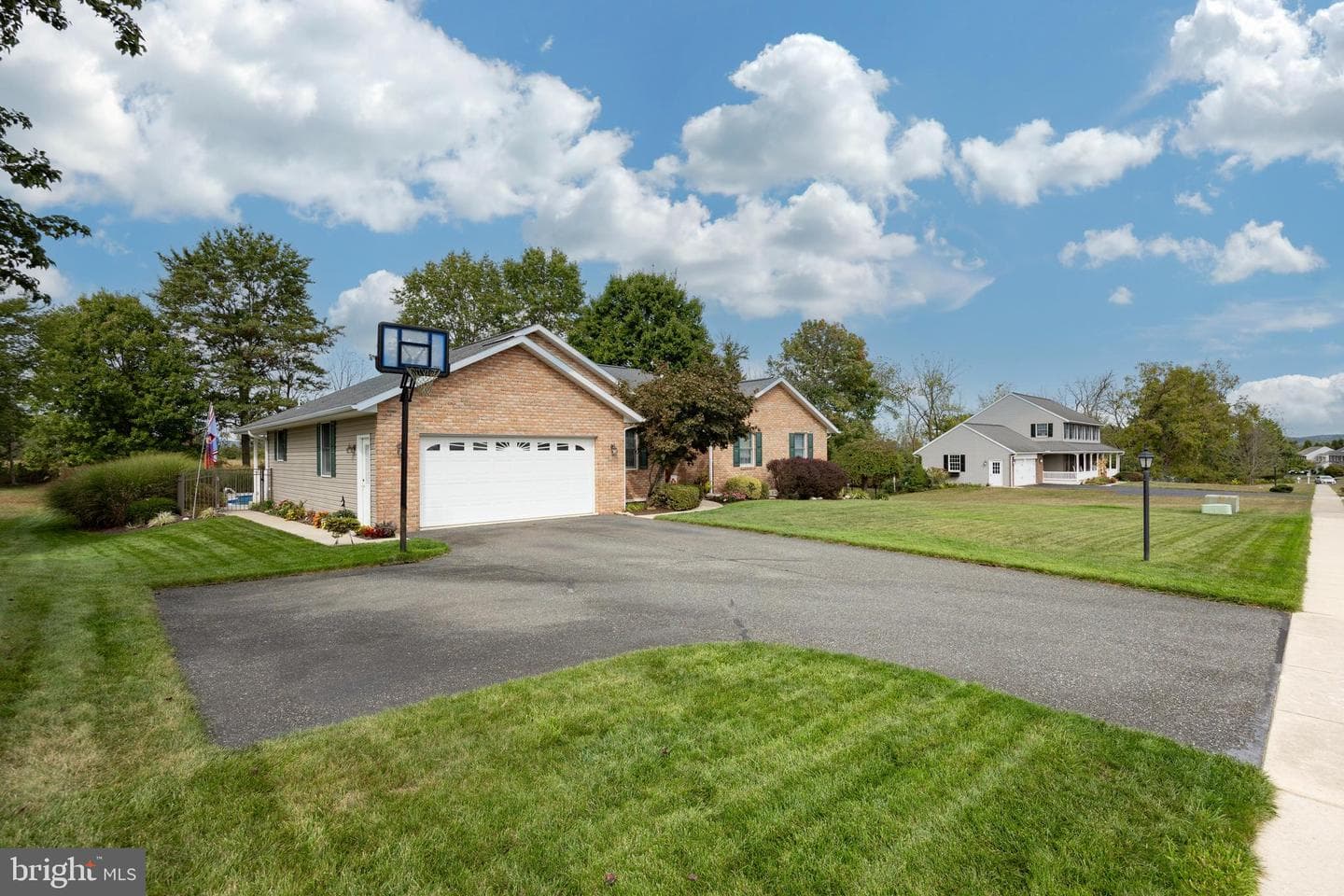 2951 Burton Drive photo 2