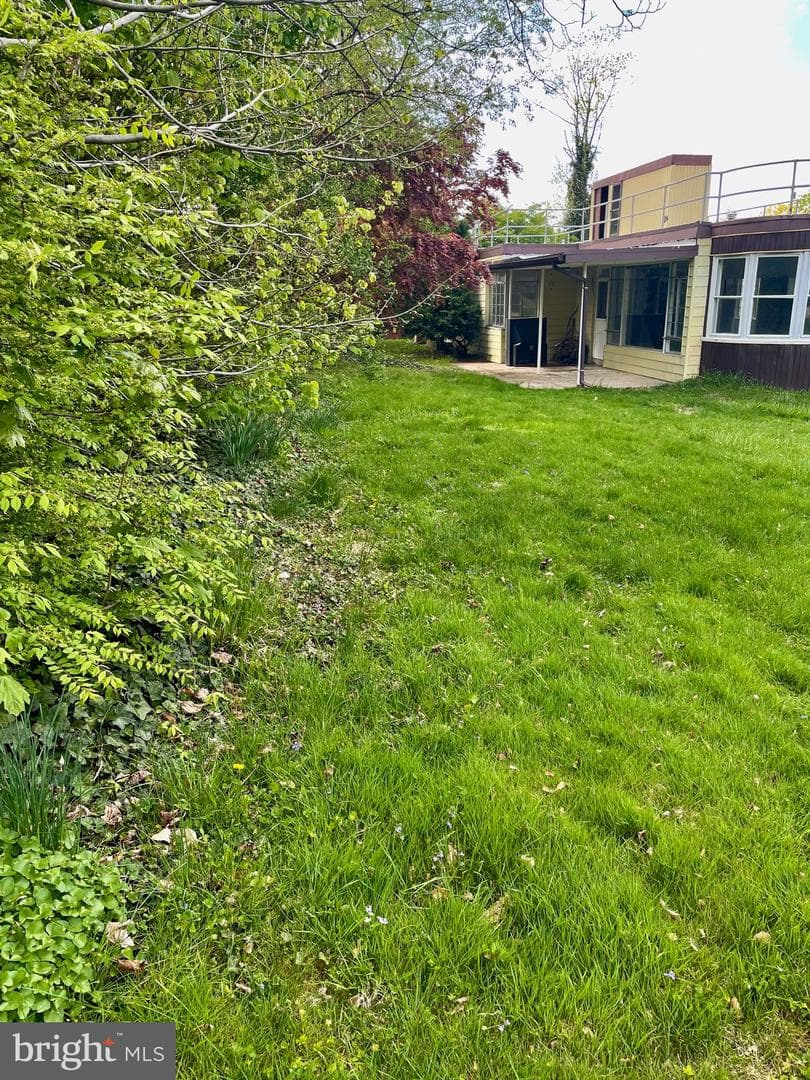119 Robbins Avenue photo 44