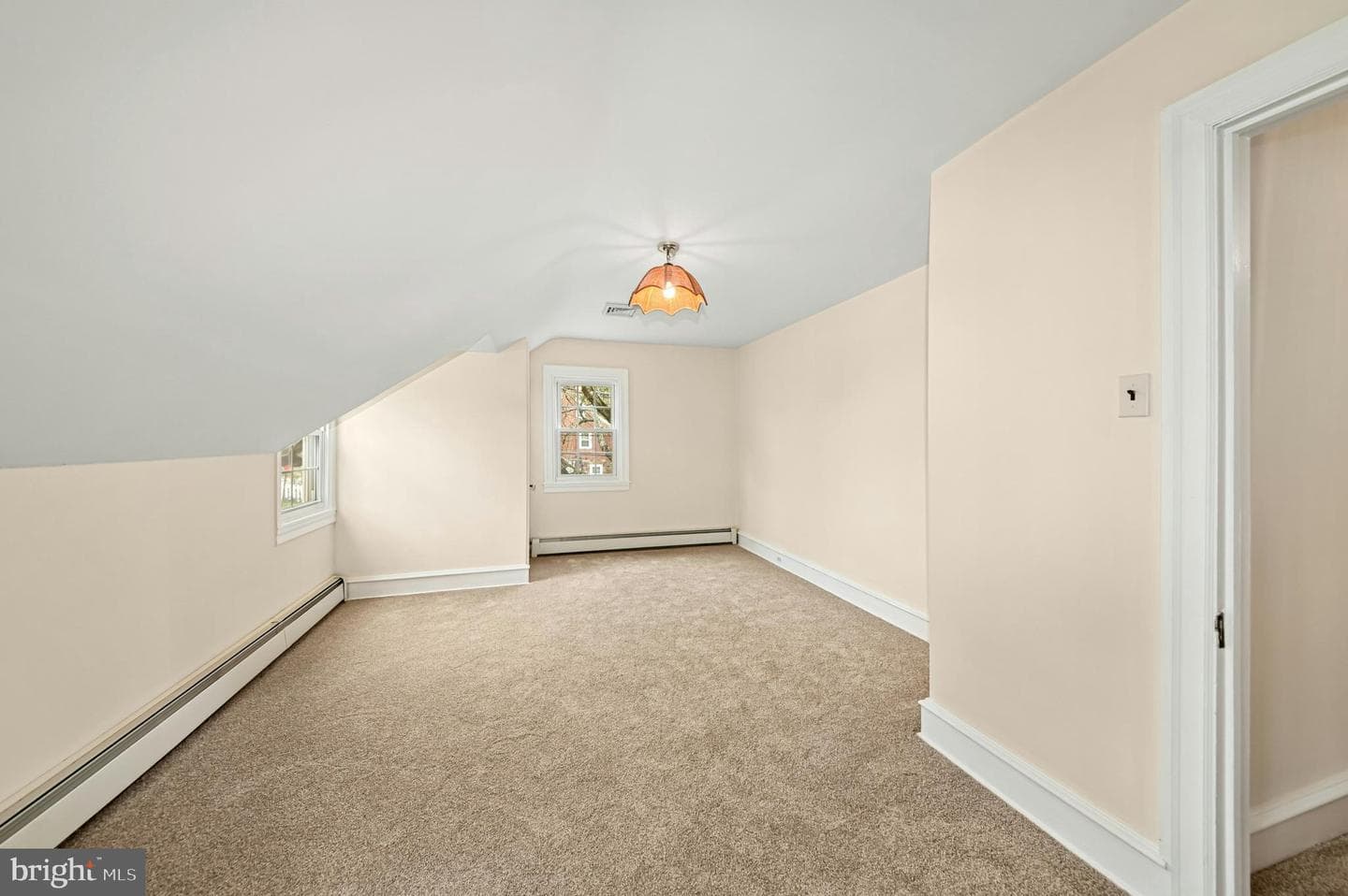 2301 Coles Boulevard photo 20