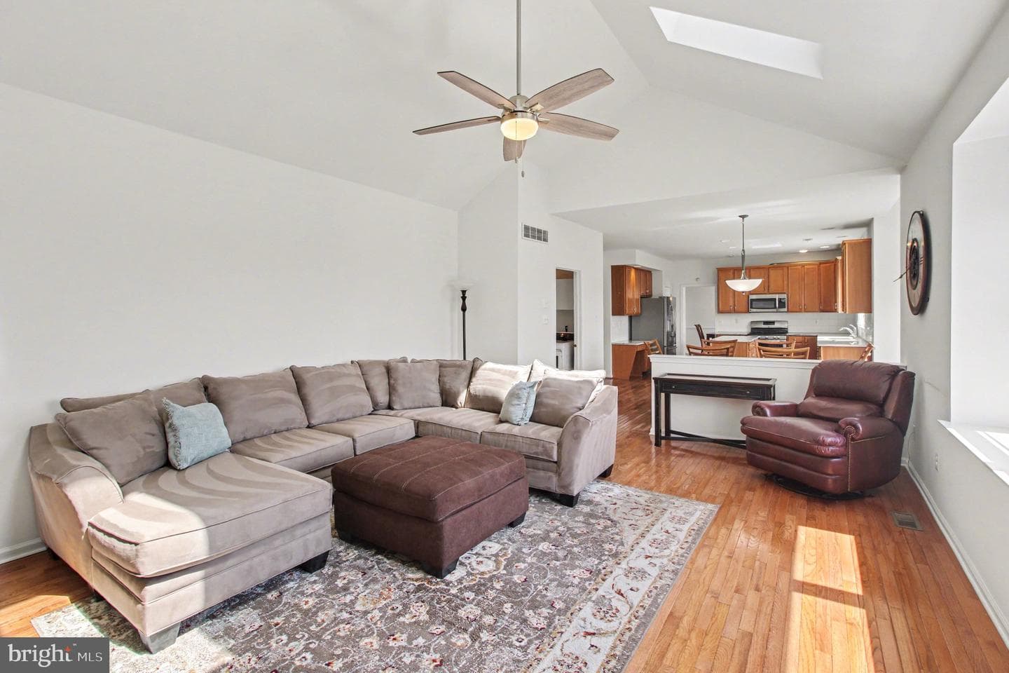 2106 Peregrine Circle photo 17