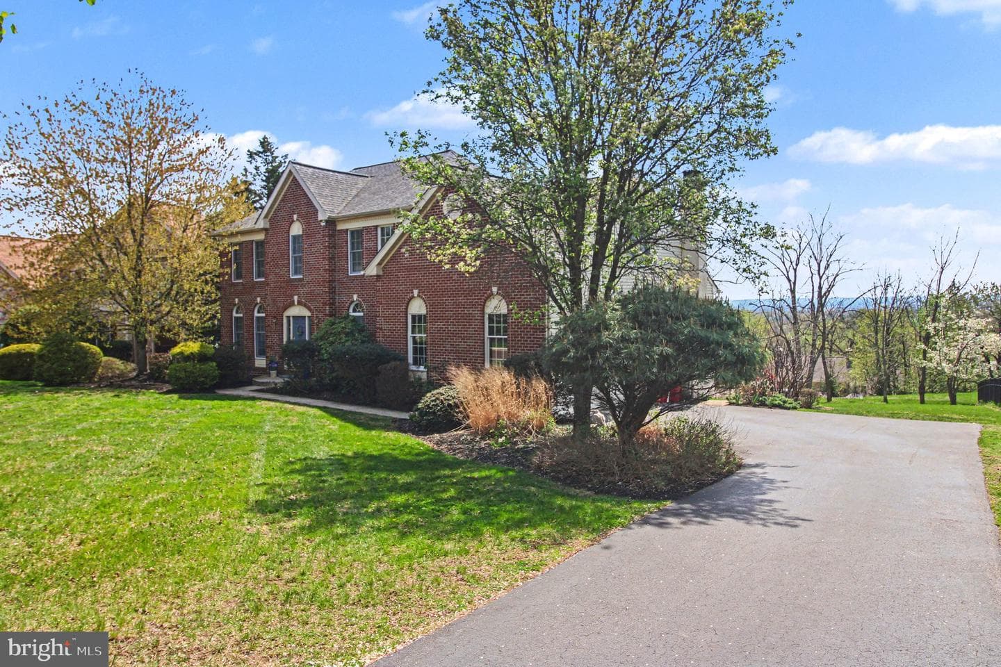 2106 Peregrine Circle photo 5