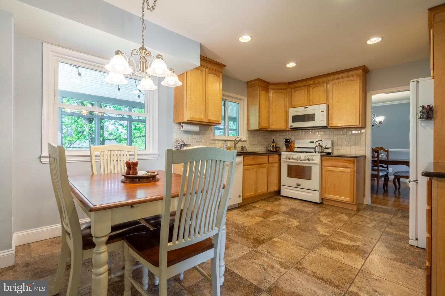 107 Hemlock Drive photo 16