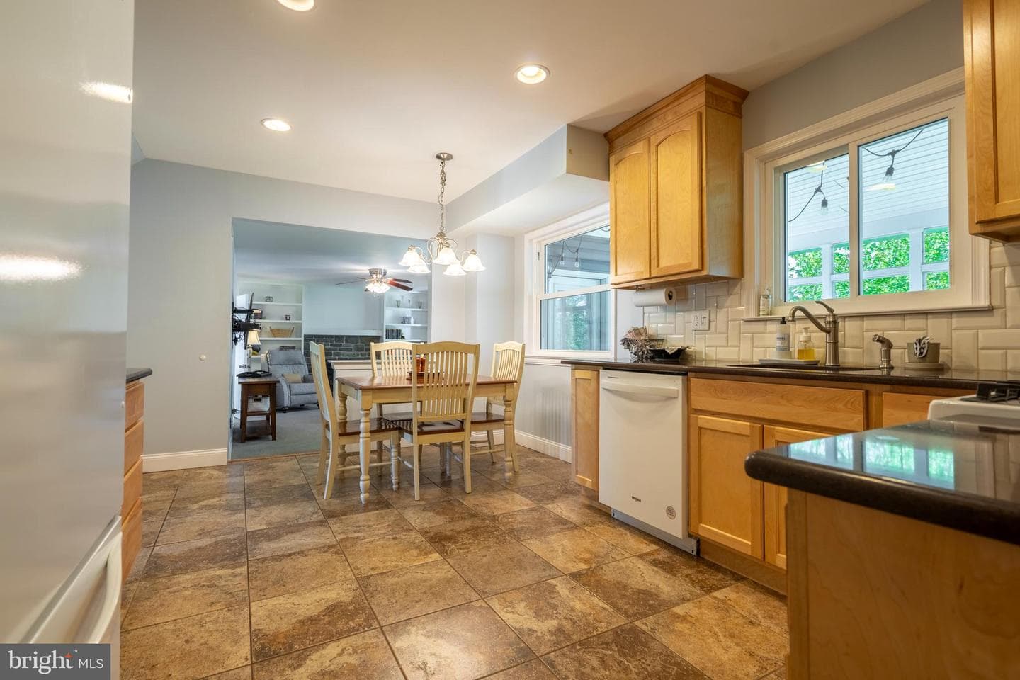 107 Hemlock Drive photo 19