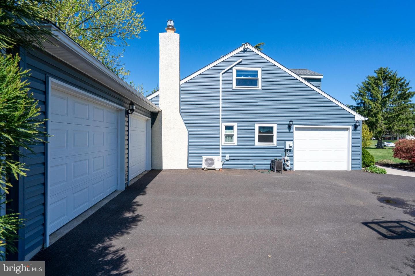 107 Hemlock Drive photo 3