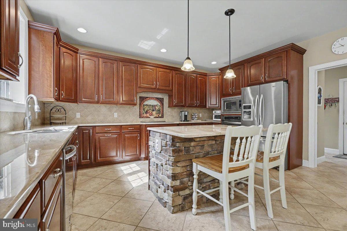 108 Matthew Lane photo 12