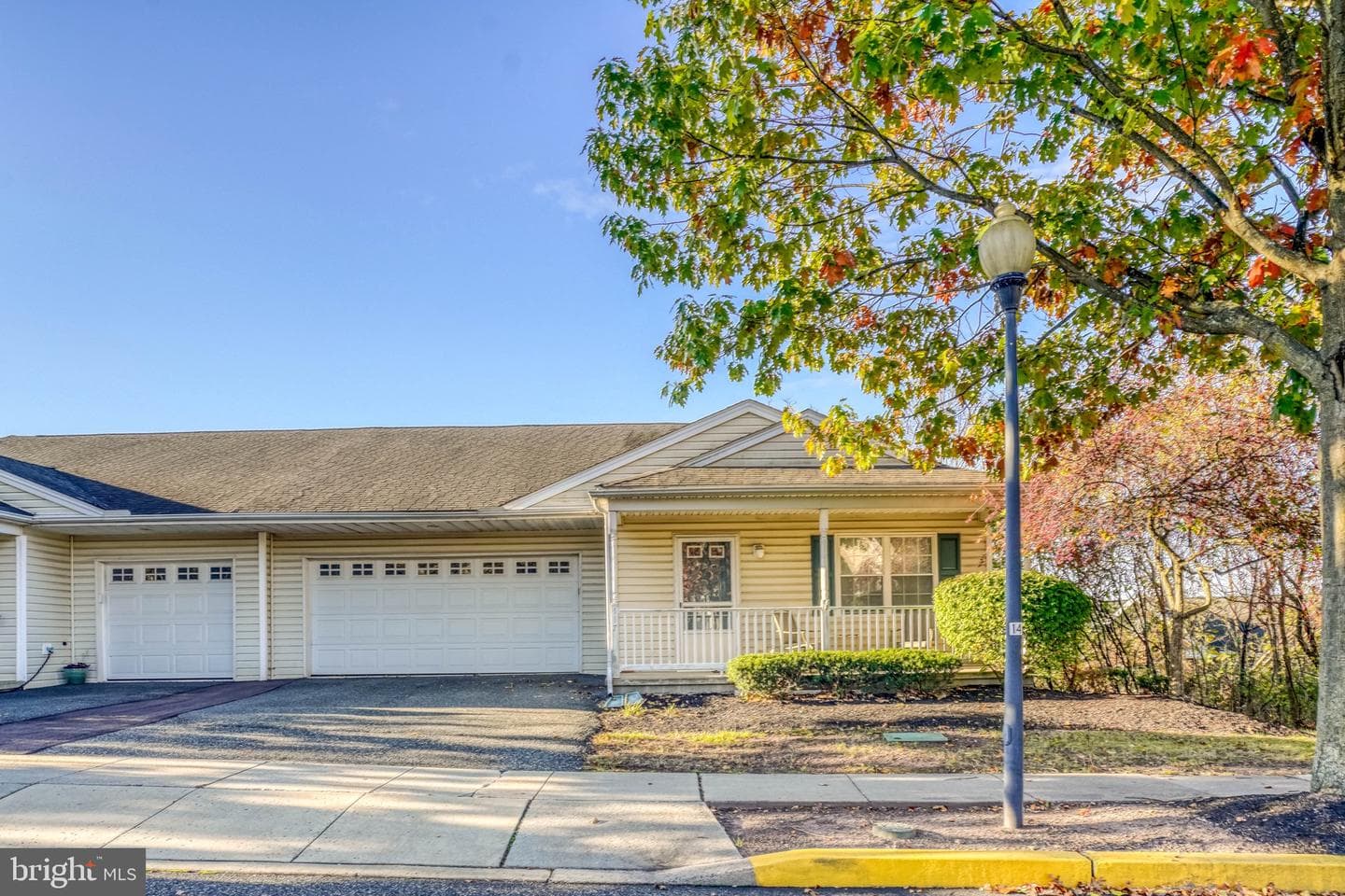 117 W Harmony Drive photo 4