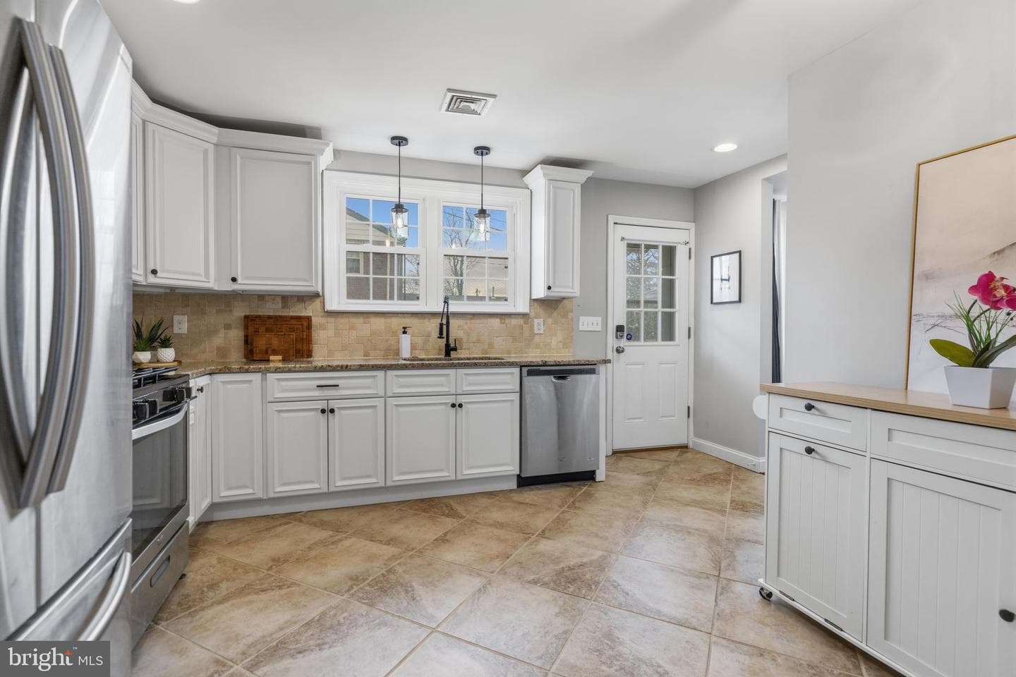 1405 W Church Road photo 13