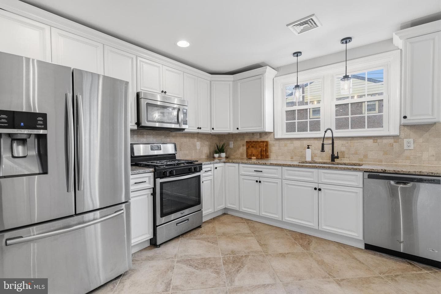 1405 W Church Road photo 14