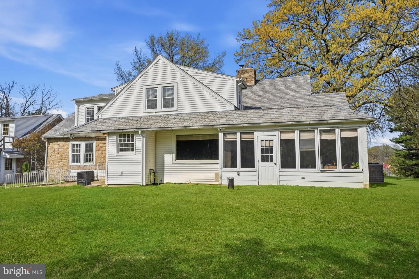 448 Moredon Road photo 56