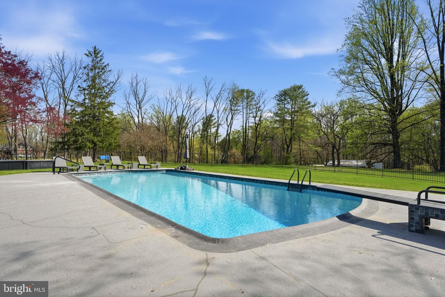 448 Moredon Road photo 59
