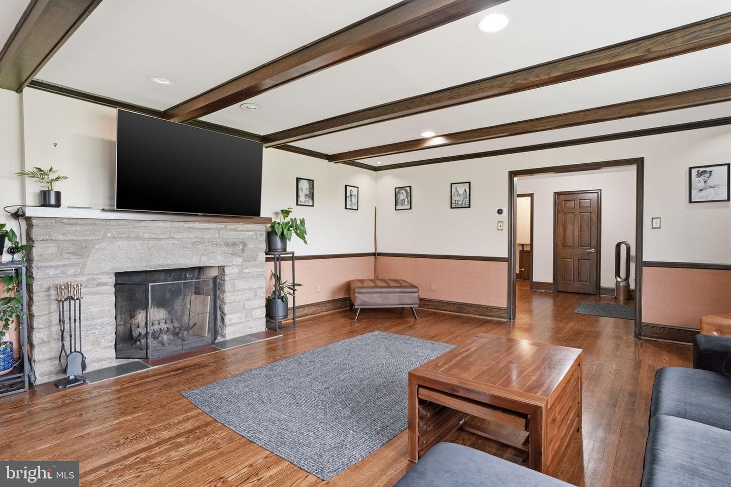 448 Moredon Road photo 8