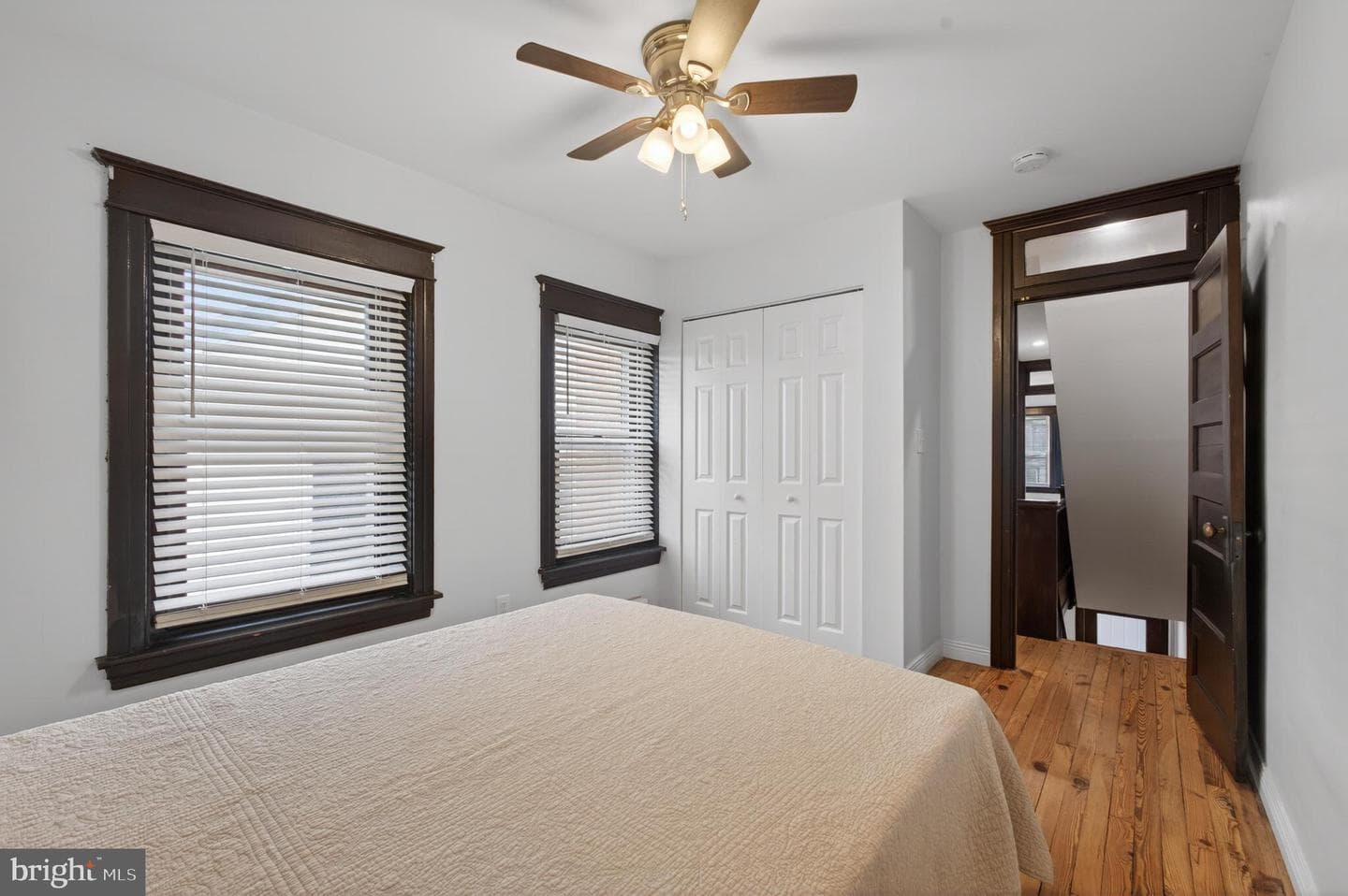 890 South Street photo 20