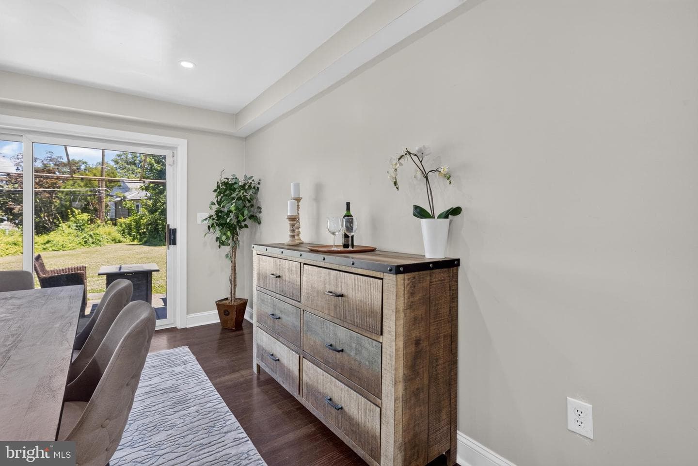 1011 Stanford Drive photo 22
