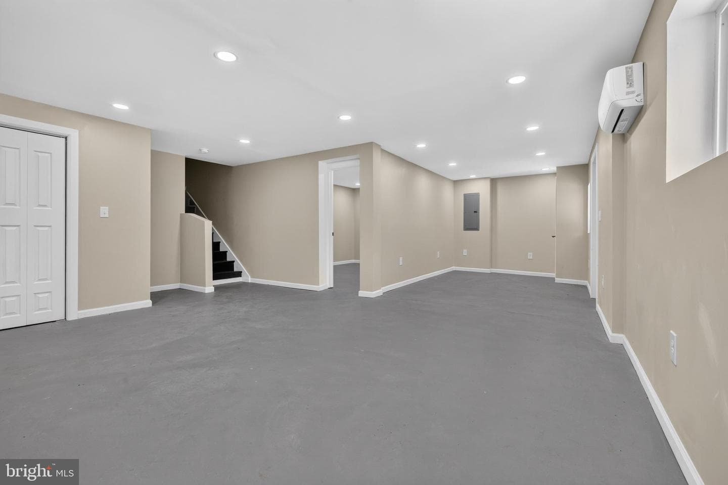 1011 Stanford Drive photo 47