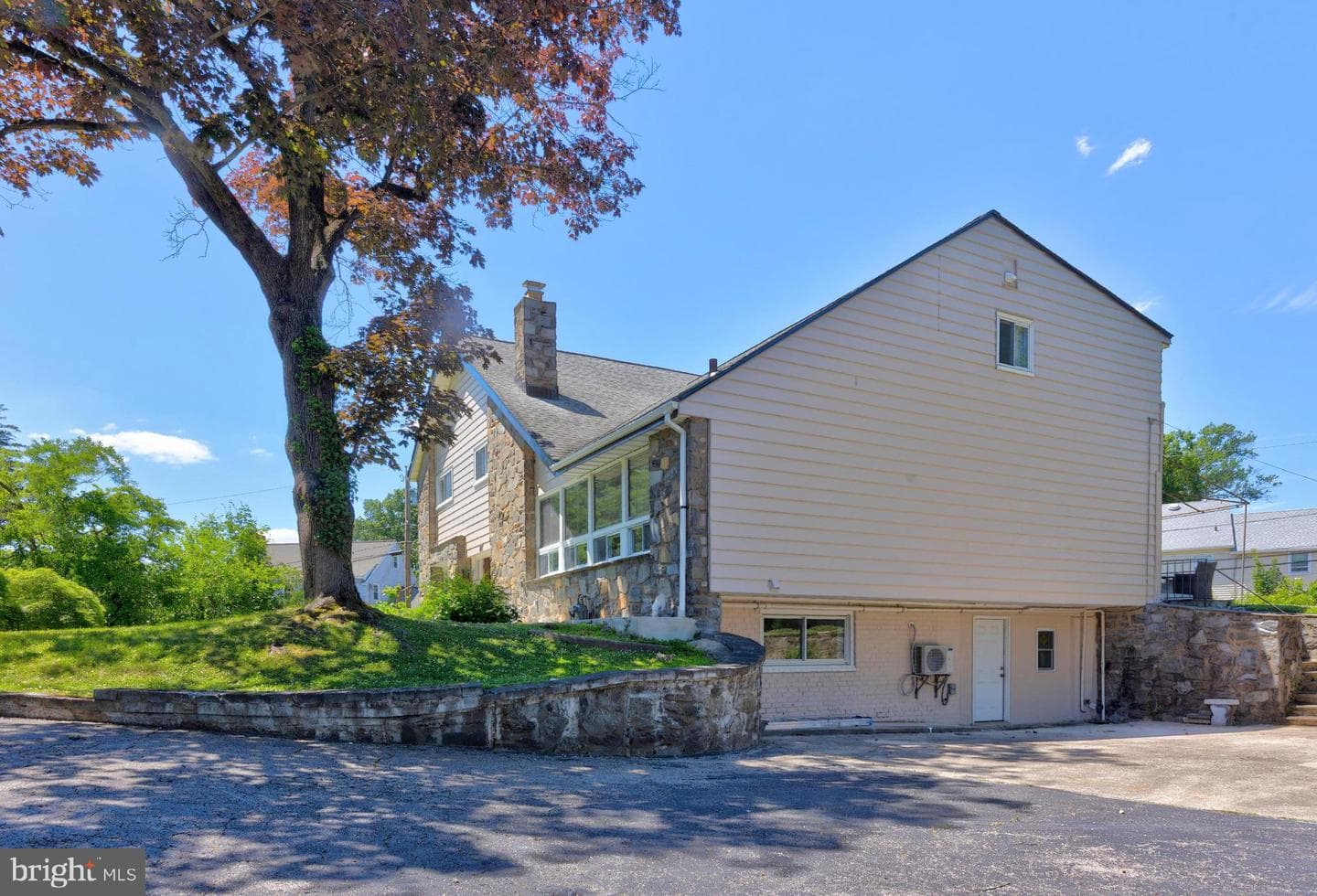 1011 Stanford Drive photo 53