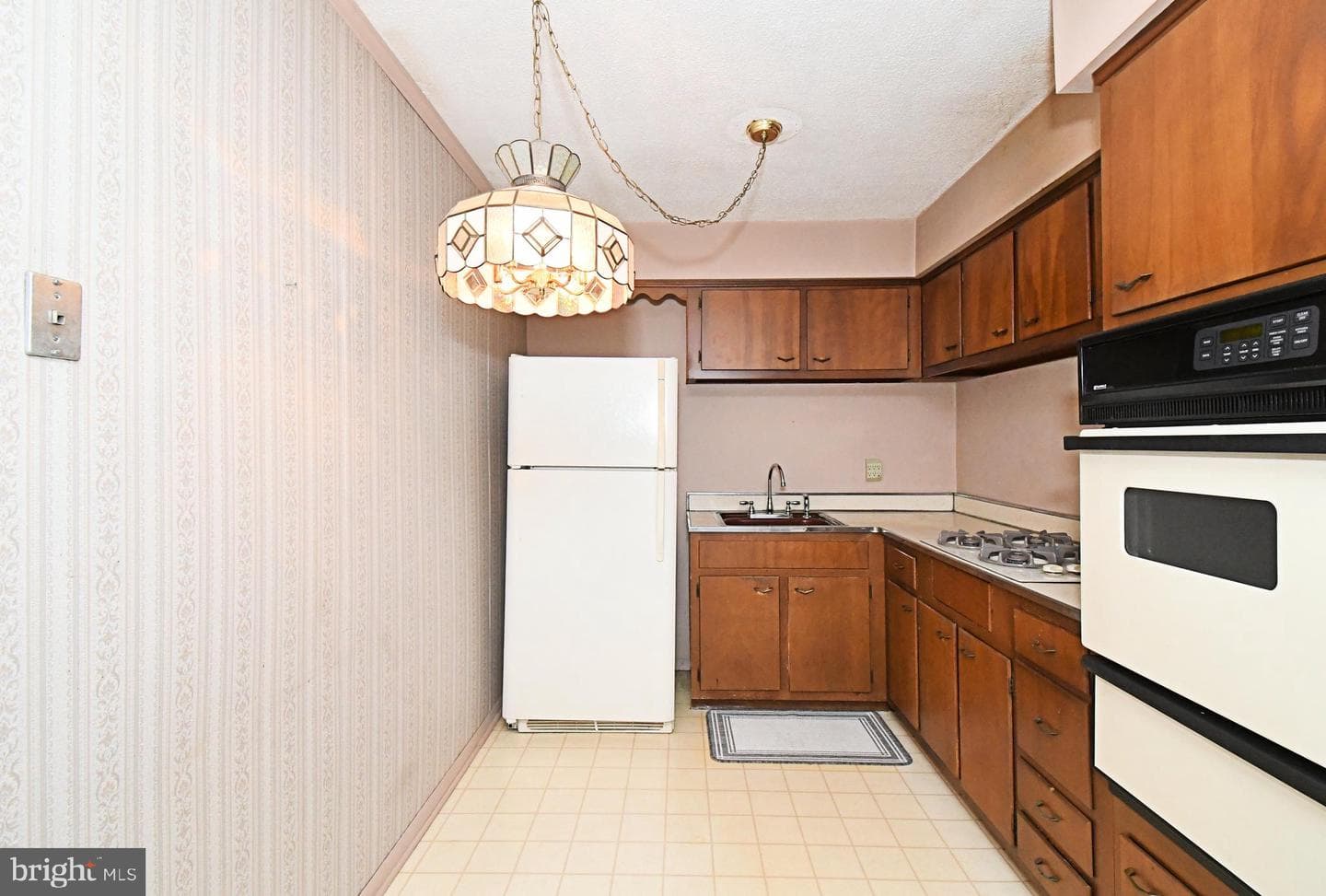 466 Cedar Street photo 15