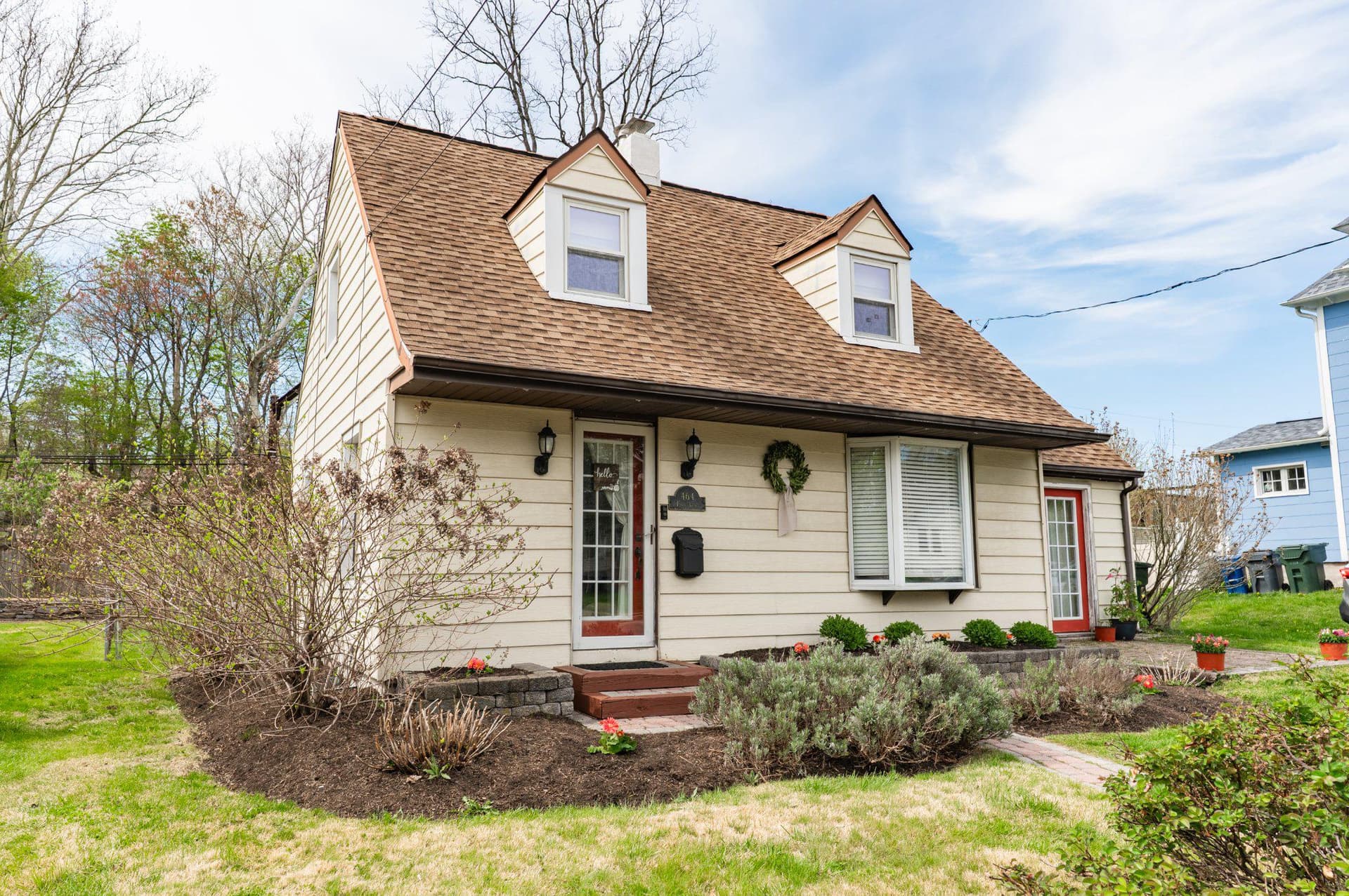 464 N Tyson Avenue photo 2