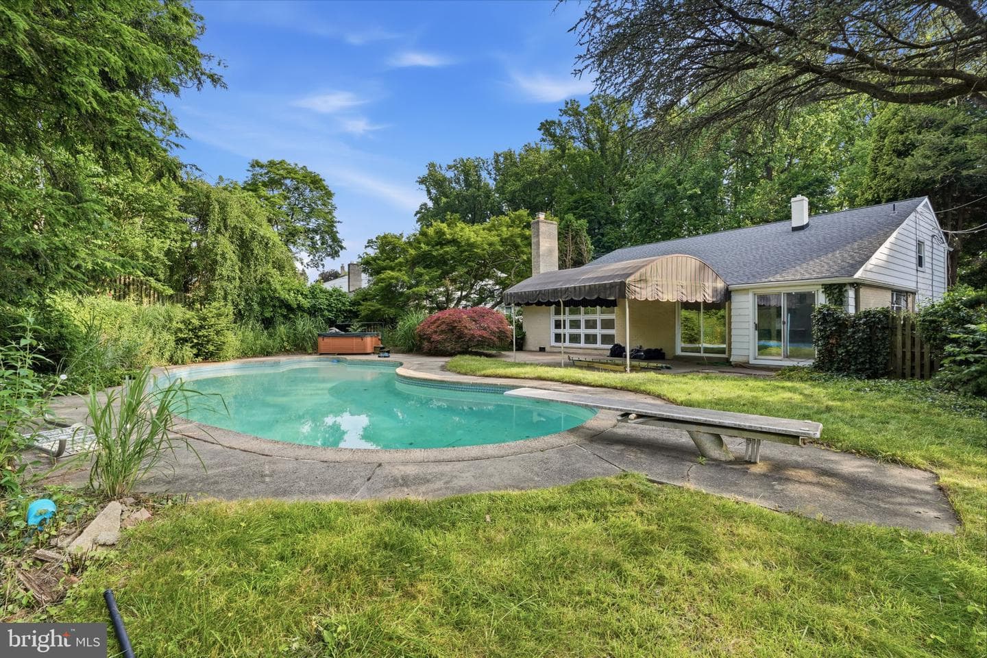 7931 Jenkintown Road photo 39