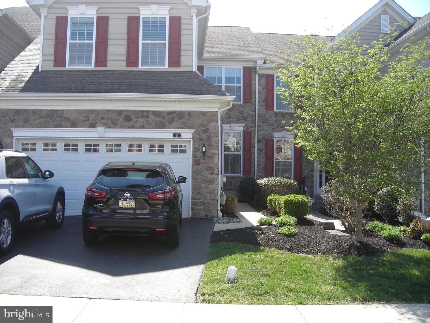 14 Iron Hill Way photo 2