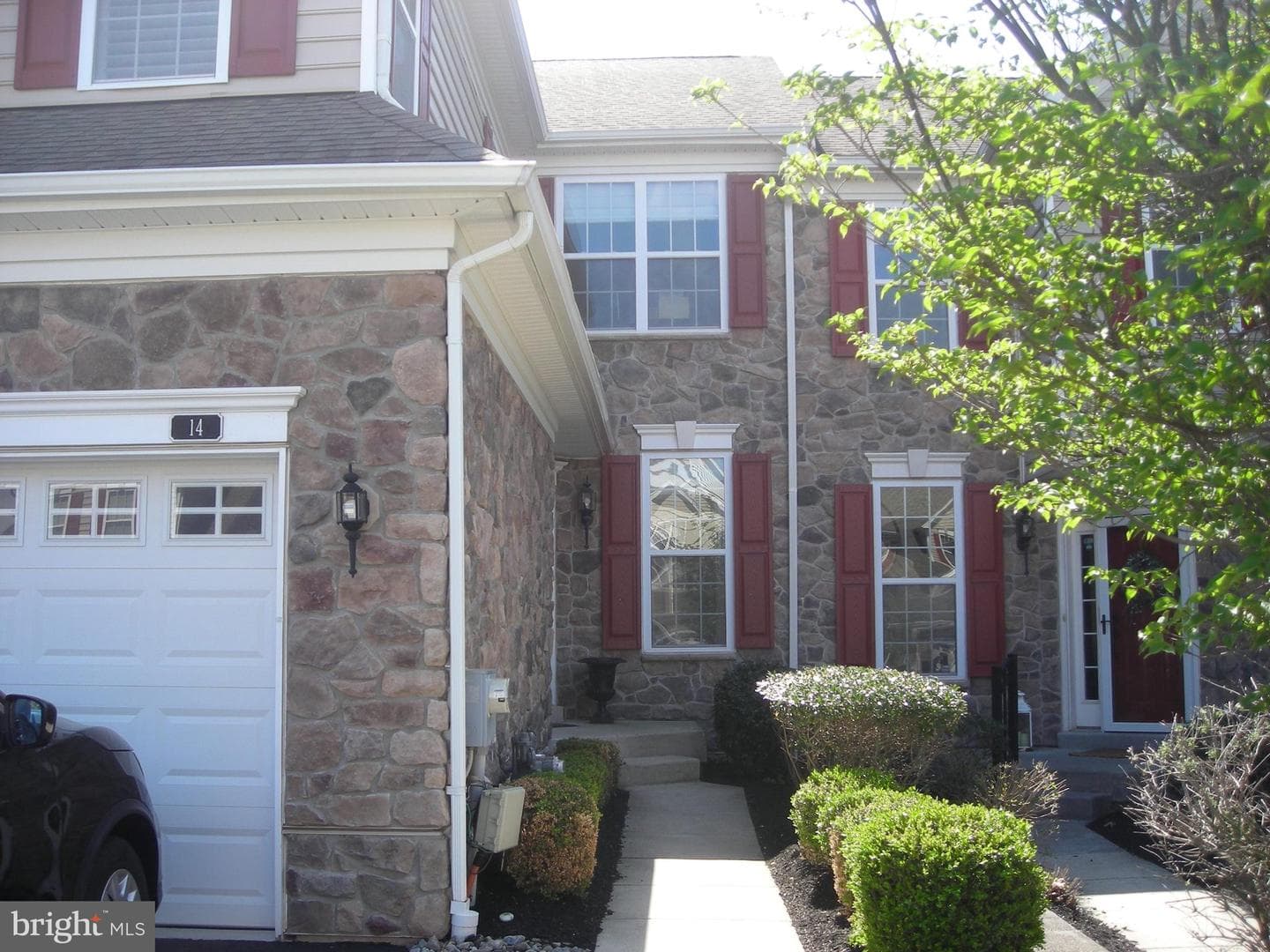 14 Iron Hill Way photo 3