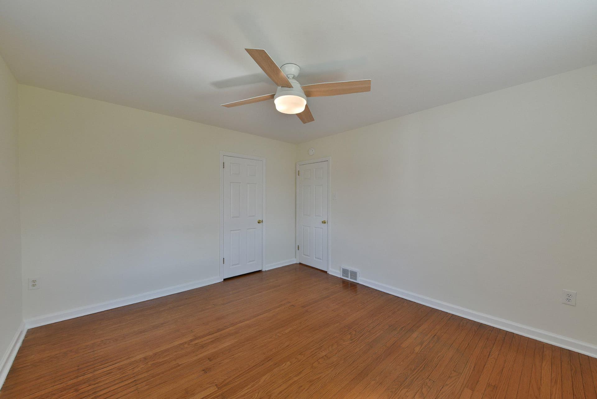 134 Shelmire Street photo 16