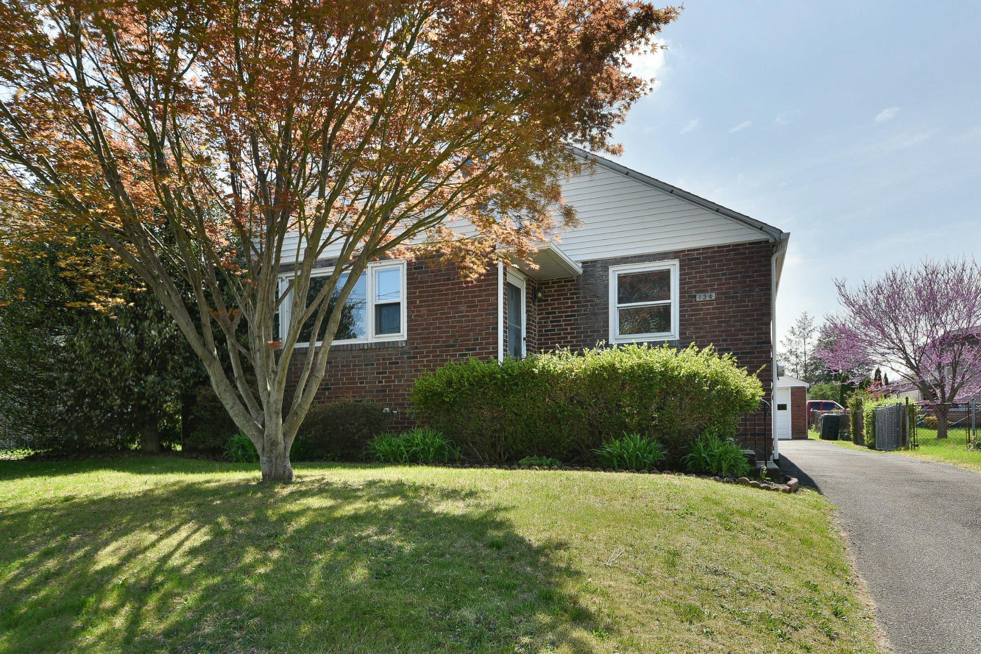 134 Shelmire Street photo 2