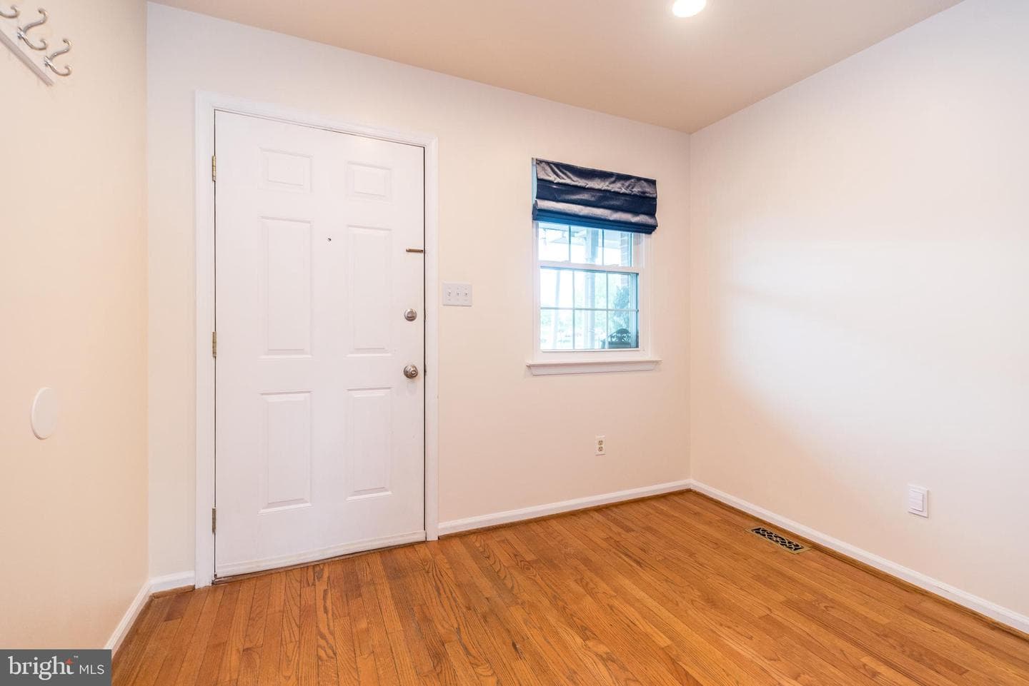 177 Seckel Court photo 5