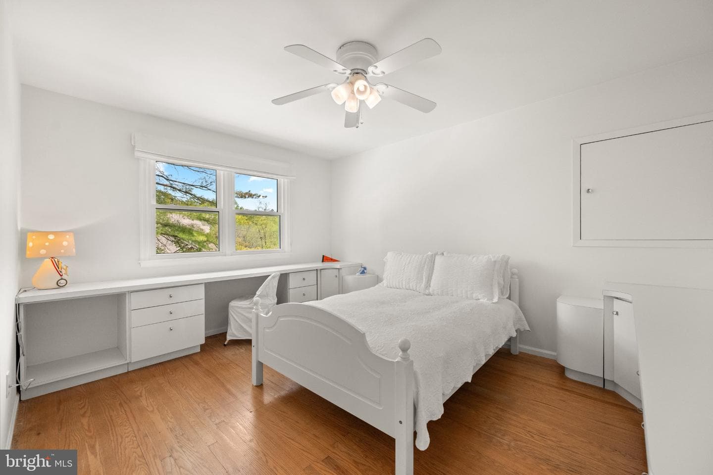296 Barwynne Road photo 29