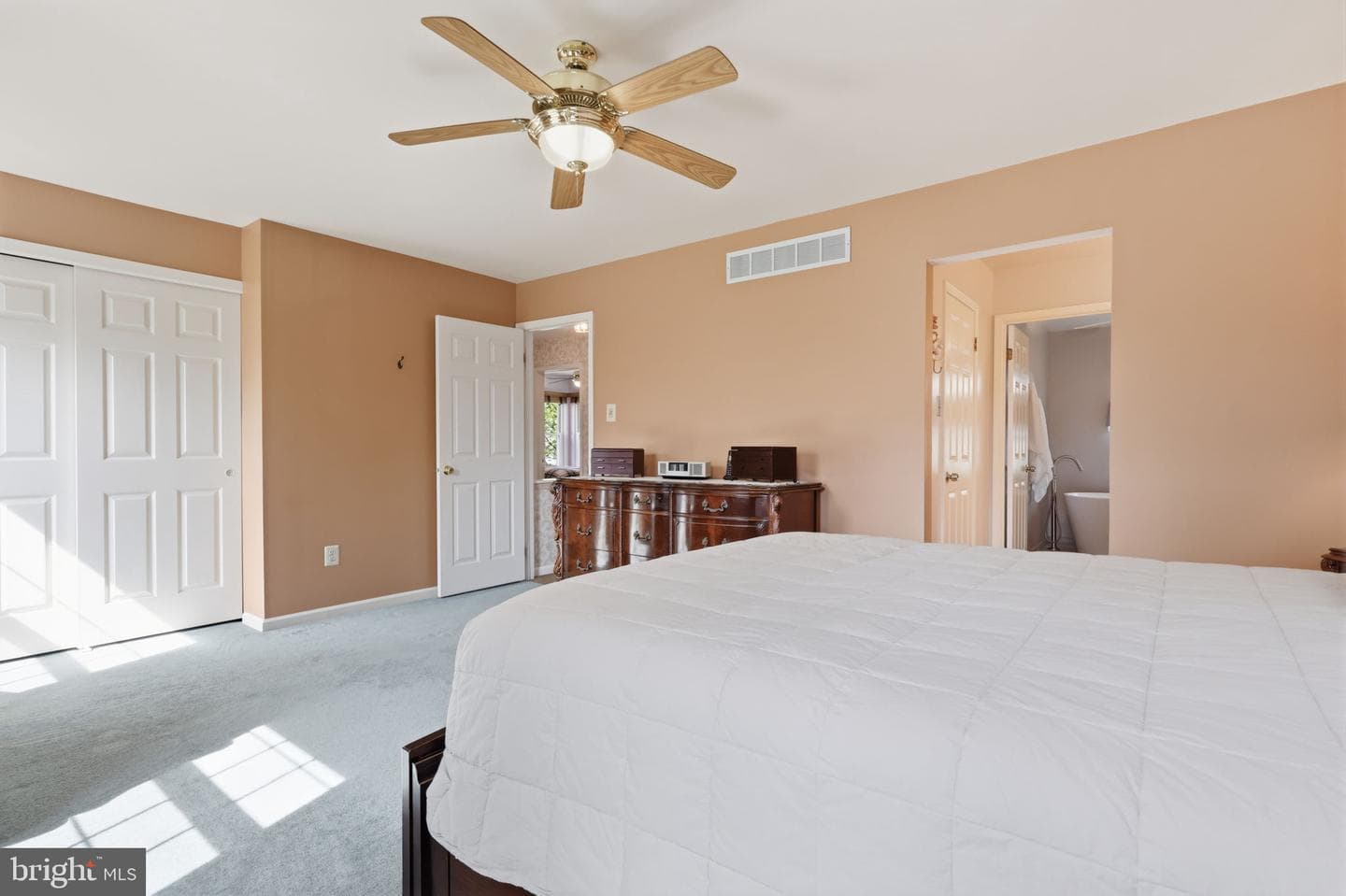 327 Abbey Lane photo 26