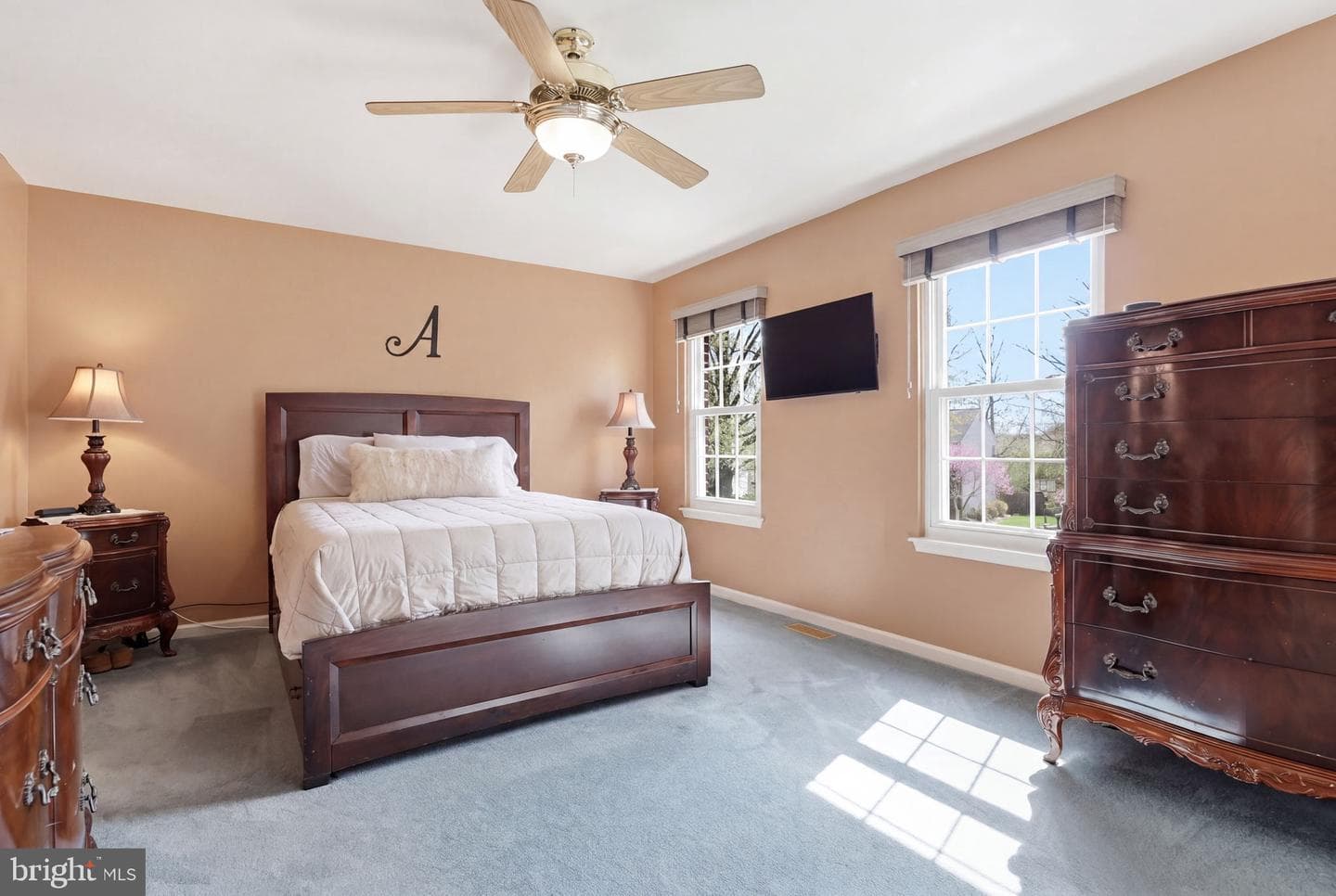 327 Abbey Lane photo 27