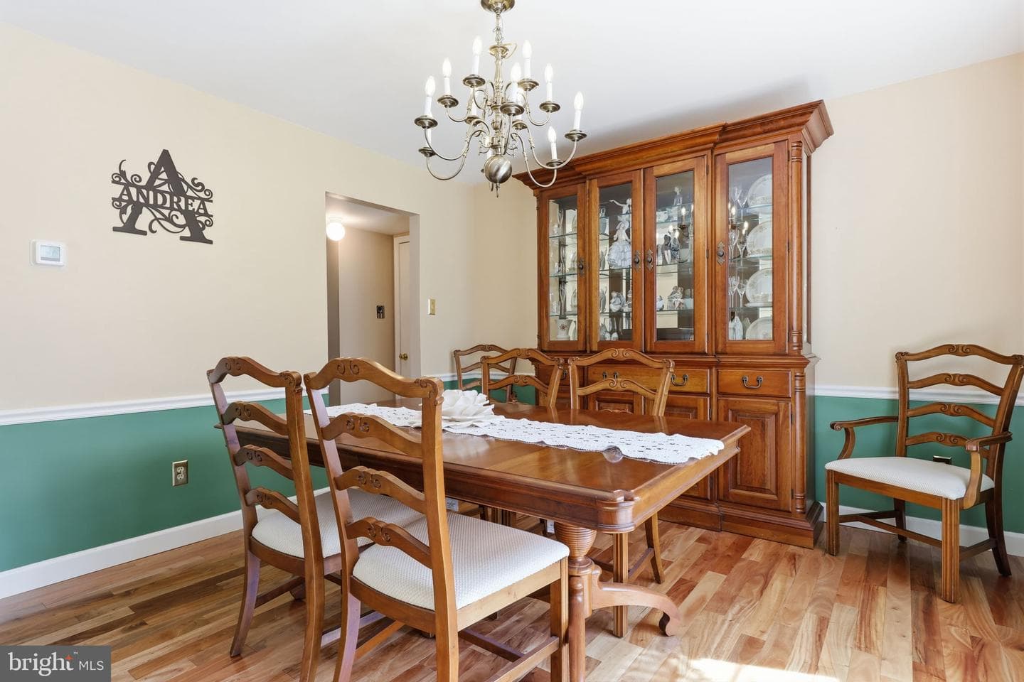 327 Abbey Lane photo 8
