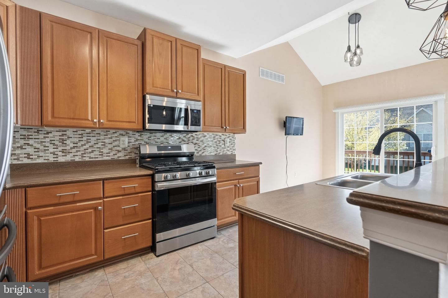 705 E Kennedy Road photo 20