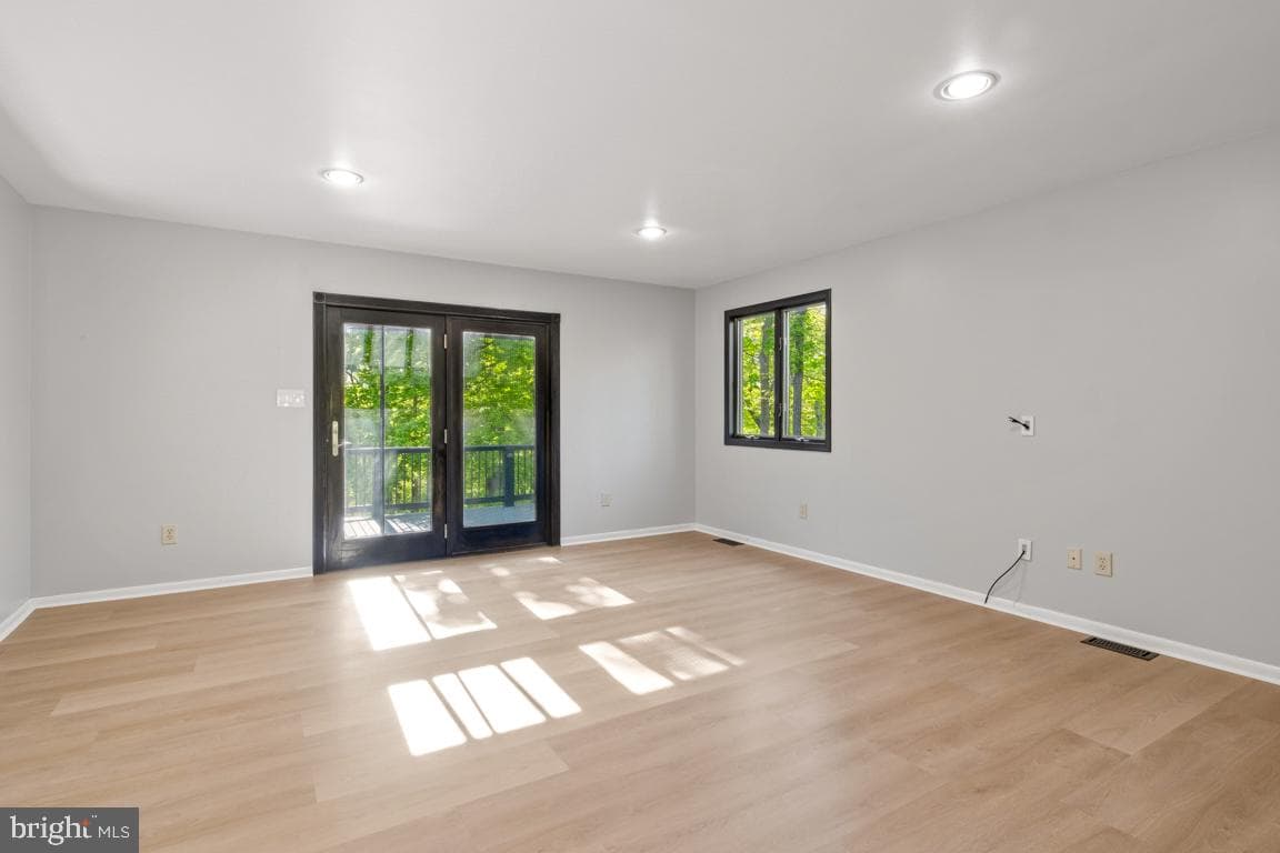 4908 Martha Lane photo 15