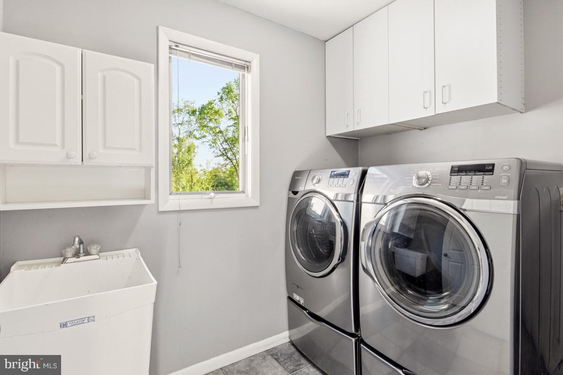 4908 Martha Lane photo 17