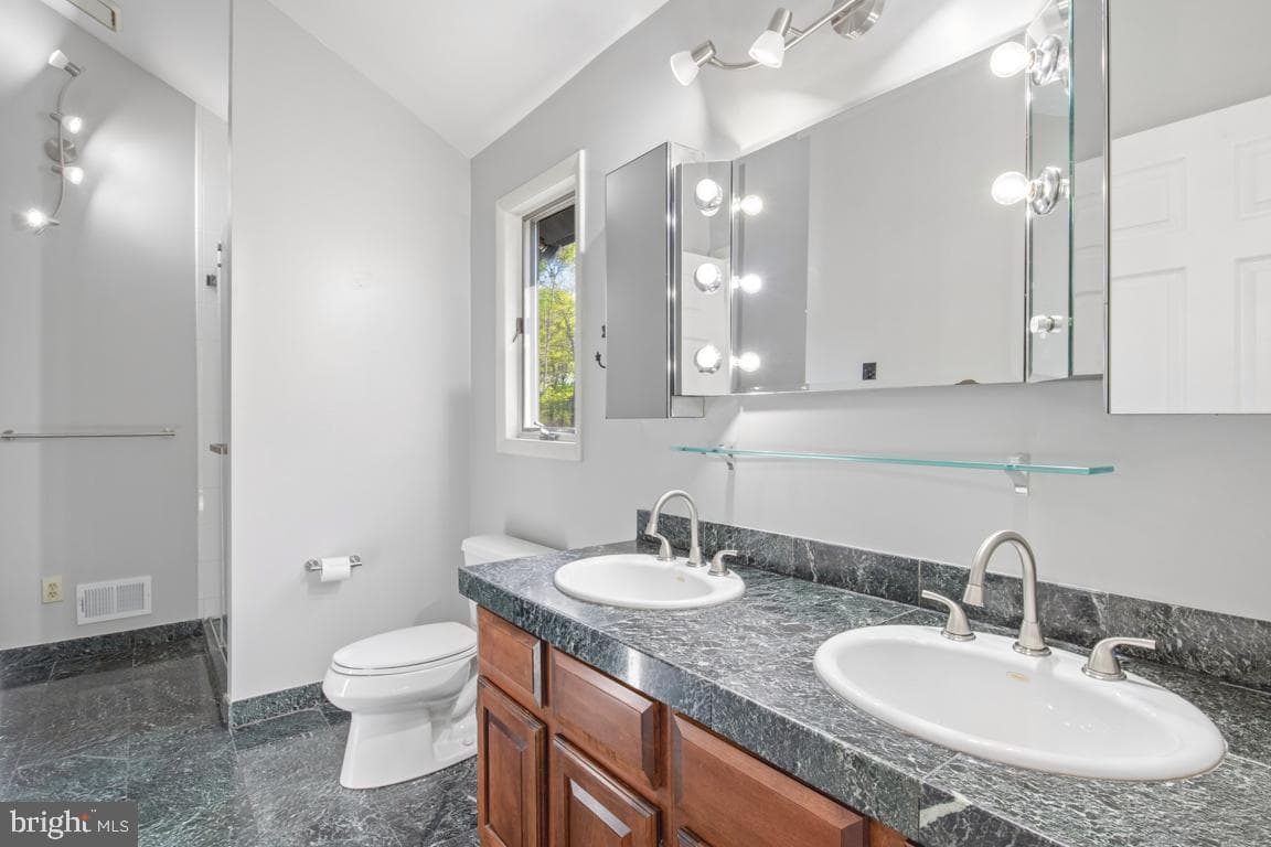 4908 Martha Lane photo 22